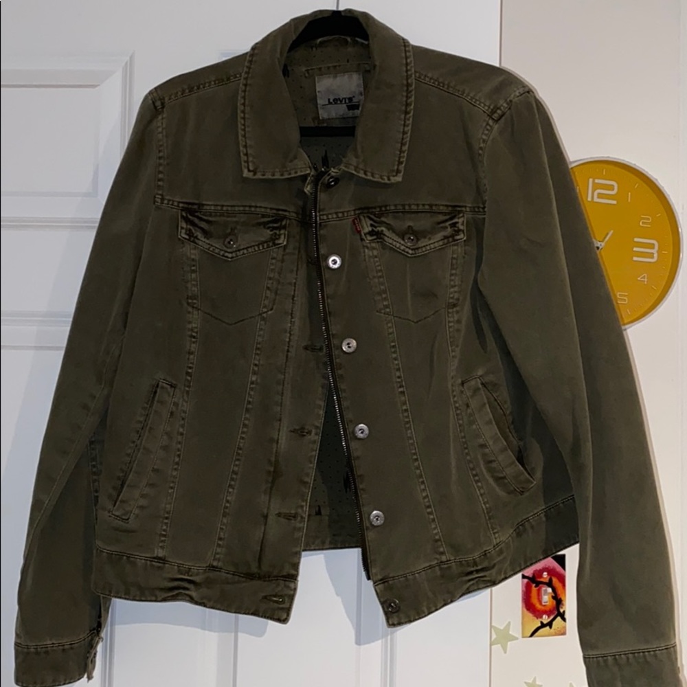 Army Green Levi’s Jacket
